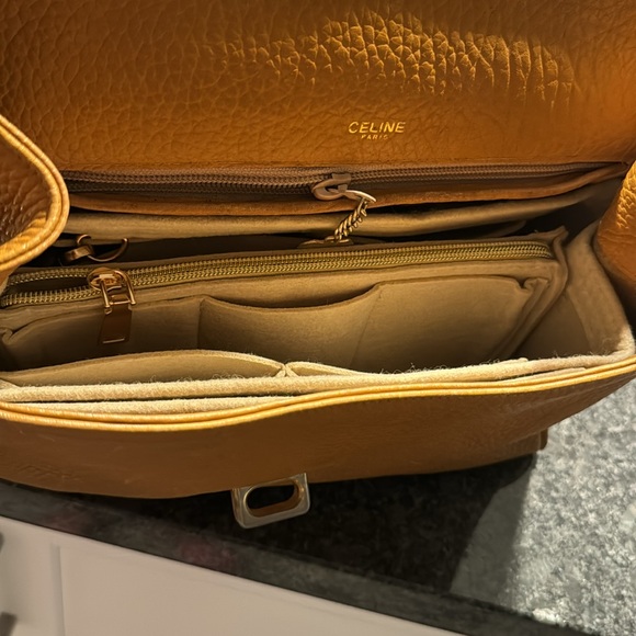 🌺👜 SALE‼️ ❤️🔥VERY VINTAGE AND RARE CELINE LEATHER BAG. 👜👜👜❤️🔥 - Picture 12 of 14